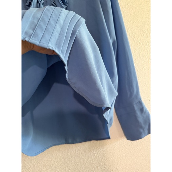 Anne Taylor Women's Petit Icon blouse Long Sleeve Light Blue Sz XS Ruffle Front - Picture 6 of 8
